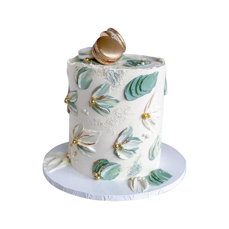 White Cake With Macaron White Cake With Macaron