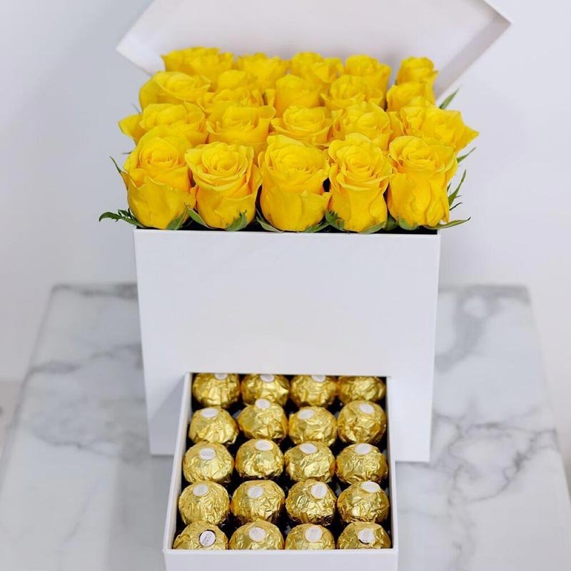 Yellow-Roses-And-Ferrero-Chocolates-Box Yellow-Roses-And-Ferrero-Chocolates-Box